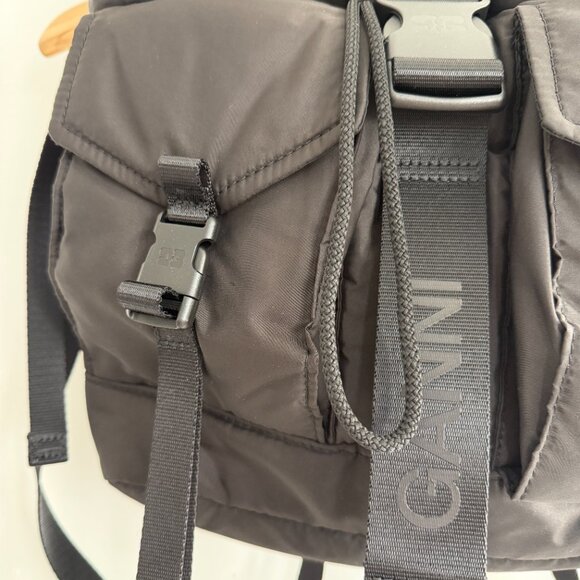 GANNI Tech multi-pocket backpack - Picture 2 of 7